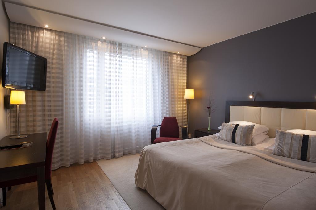Hotel Uppsala Bagian luar foto